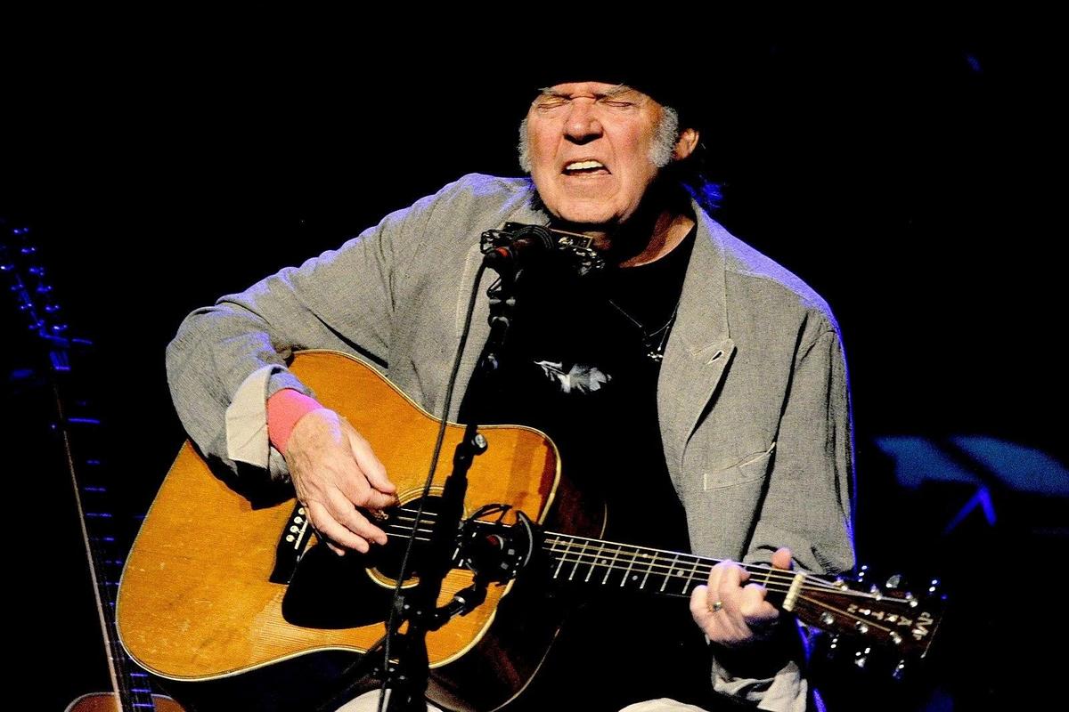 Neil Young Cancels His 2026 Tour Plans