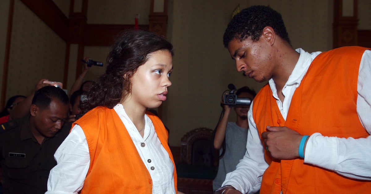 American who spent 11 years in prison for notorious "suitcase murder" in Bali is freed and deported by Indonesia