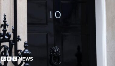 Tim Allan: Who is the latest No 10 departure under Keir Starmer? - BBC