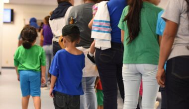 Judge orders U.S. to return families affected by Trump's family separation policy who were deported