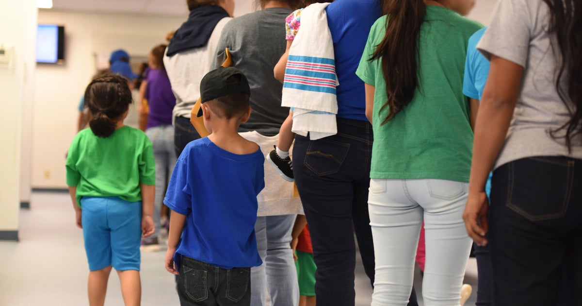 Judge orders U.S. to return families affected by Trump's family separation policy who were deported