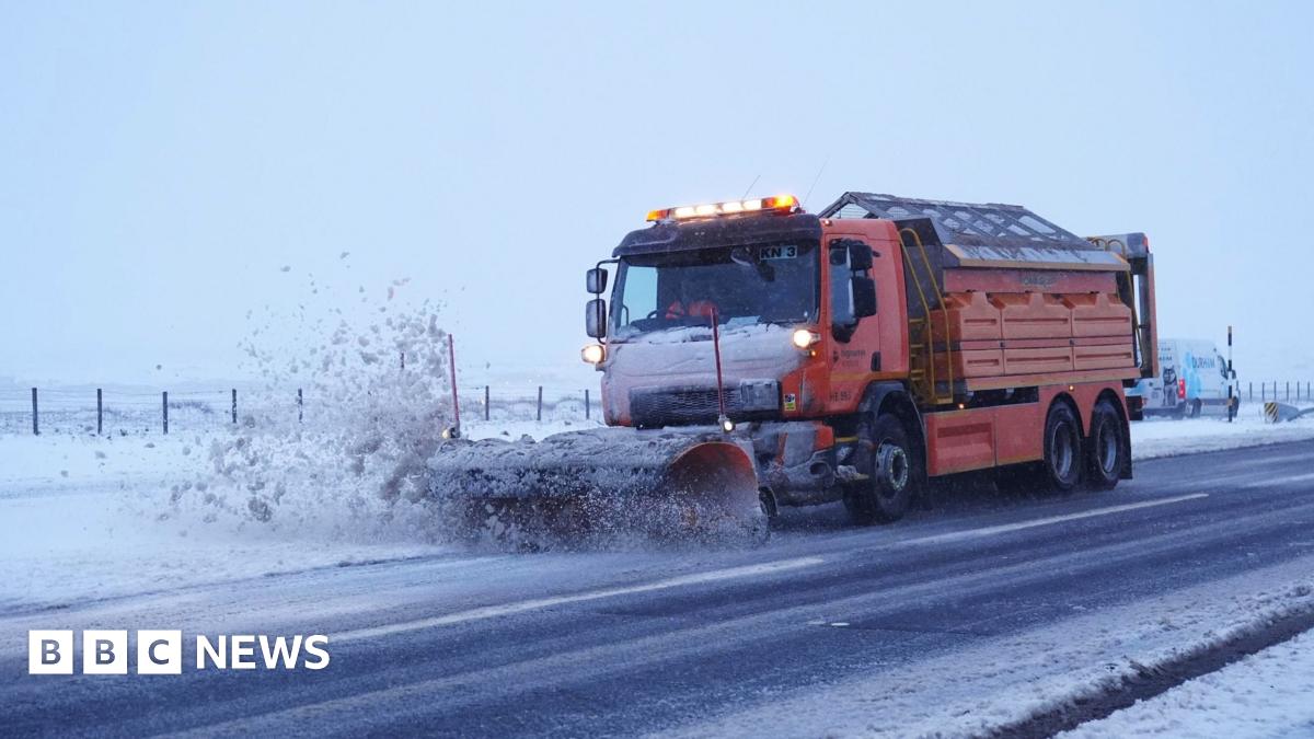 Arctic blast hits Scotland and northern England with snow and ice warnings in force
