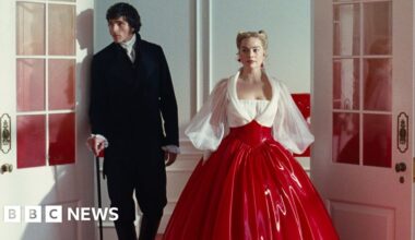 Wuthering Heights: Margot Robbie and Jacob Elordi film splits critics - BBC