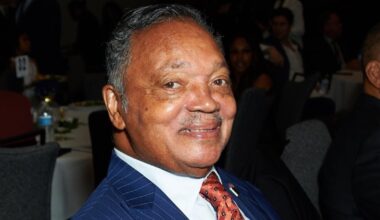 Jesse Jackson, civil rights leader who ran for president, dies at age 84
