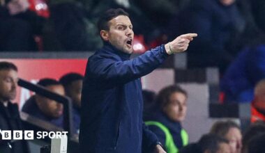 Walsall head coach Mat Sadler shouts instructions to his players