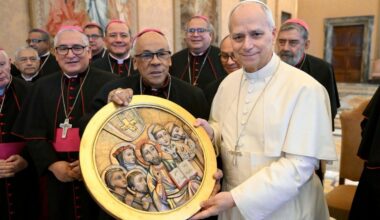 Pope to Peruvian Bishops: Live like the Apostles