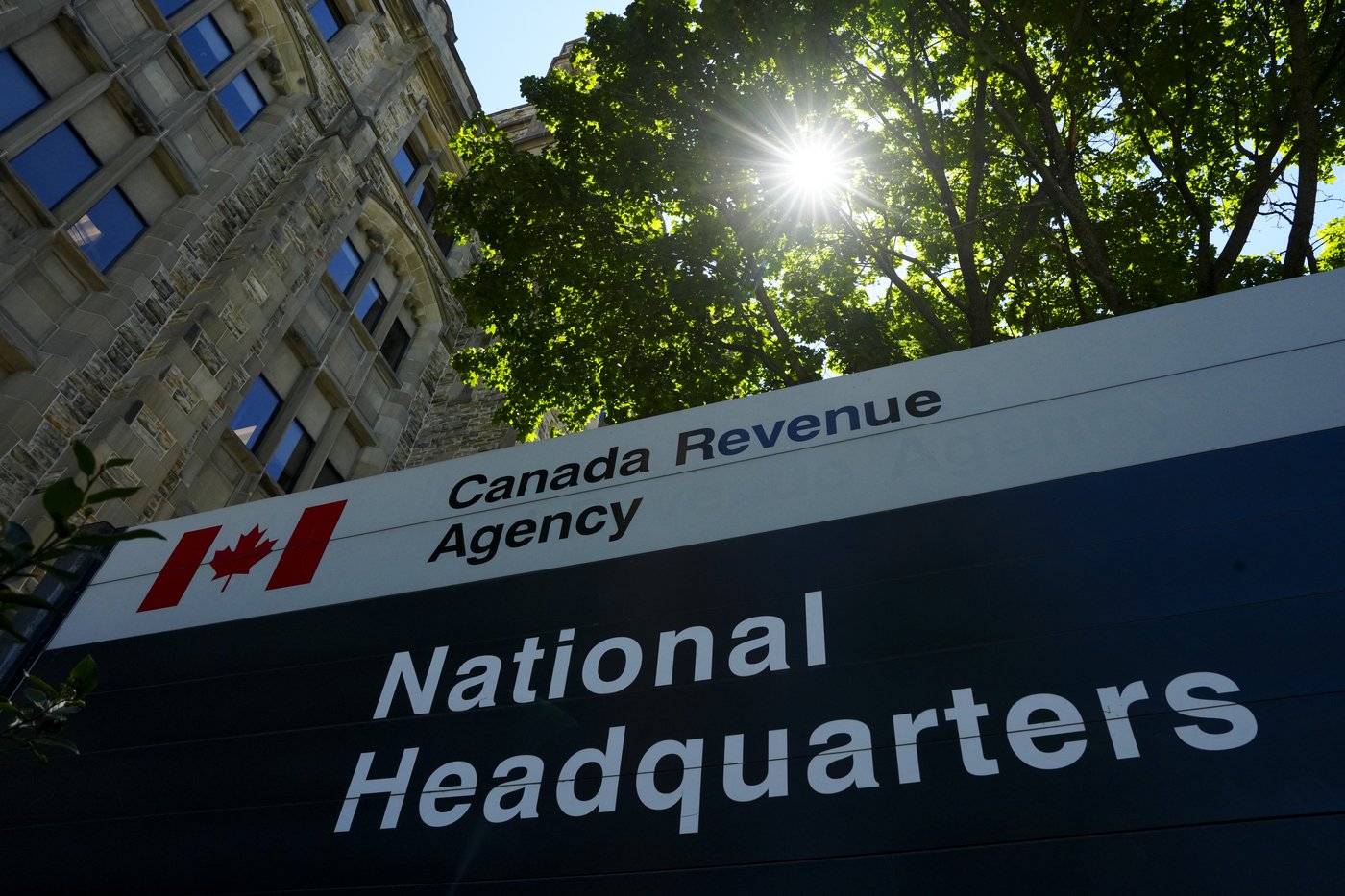 It's the first tax season since the CRA revamped its services. Here's what to expect