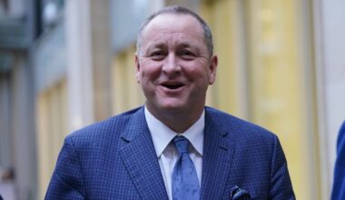 Mike Ashley exploring deal to buy Sheffield Wednesday after takeover collapse