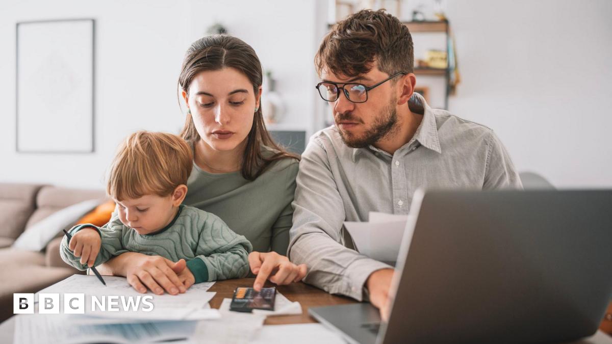 UK economy grew by 0.1% in last three months of 2025 - live updates