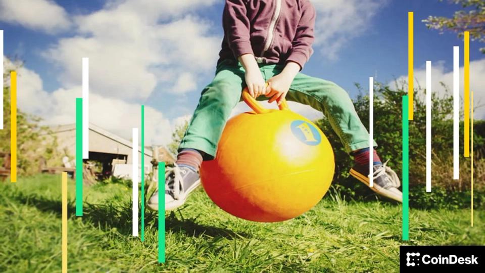 Bitcoin surges to $65,000 after $700 million in early Friday liquidations