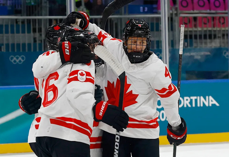 Milano Cortina 2026 Olympics - Ice Hockey - Women's Preliminary Round - Group A - Finland vs Canada - Milano Rho Ice Hockey Arena, Milan, Italy - February 12, 2026. Emily Clark of Canada celebrates scoring their fifth goal with teammates REUTERS/Alessandro Garofalo