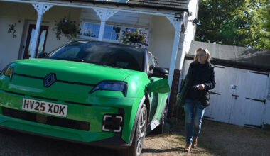 Up to £500 off home EV chargers as government extends grant to 2027