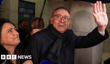 Centre-left candidate poised to comfortably win Portuguese presidency - BBC