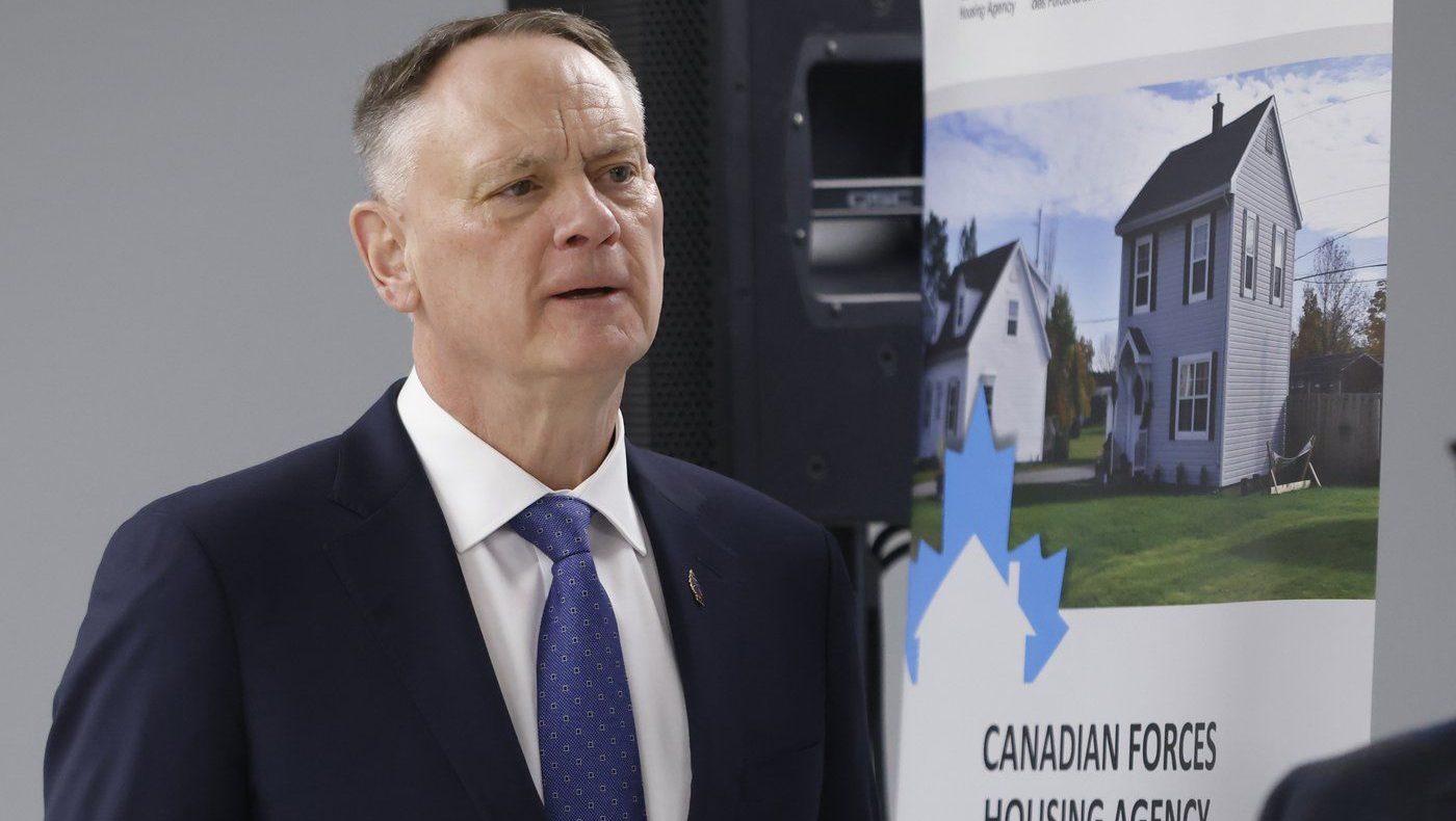 400 military housing units coming to CFB Esquimalt, Comox