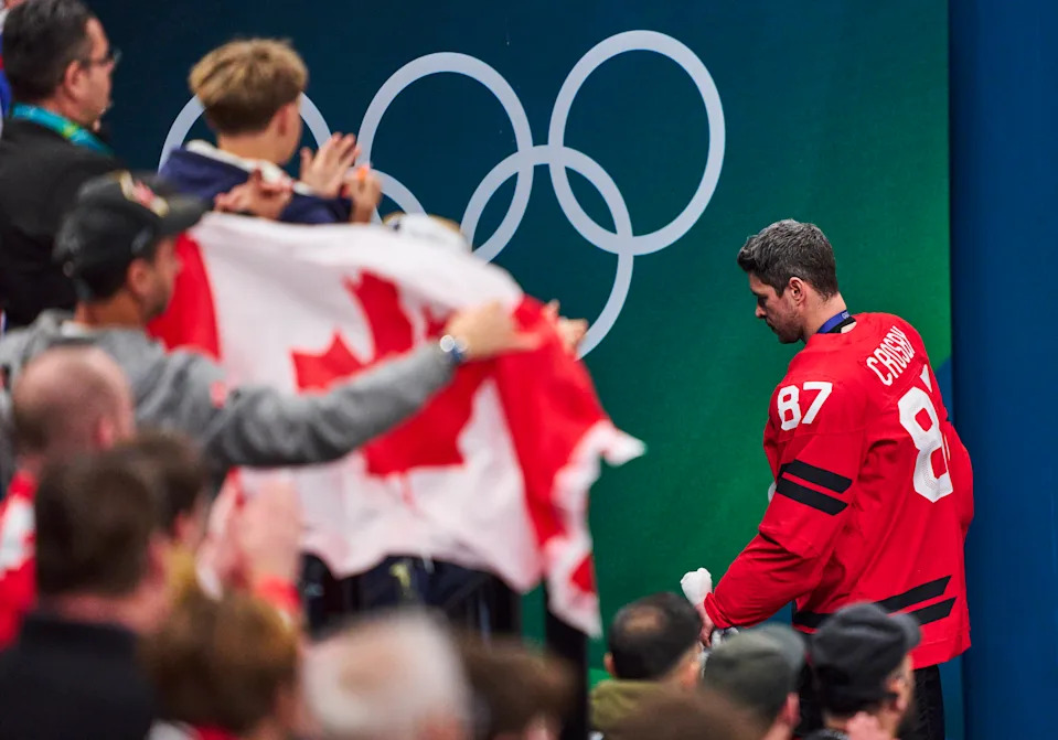 MILAN, ITALY - FEBRUARY 22: Sidney Crosby of Canada left the ice with Silver Medal disappointed at the victory and Gold Medal ceremony after the Men`s Ice Hockey final match between USA and Canada on day sixteen of the Milano Cortina 2026 Winter Olympic games at Milano Santagiulia Ice Hockey Arena on February 22, 2026 in Milan, Italy. (Photo by EyesWideOpen/Getty Images)