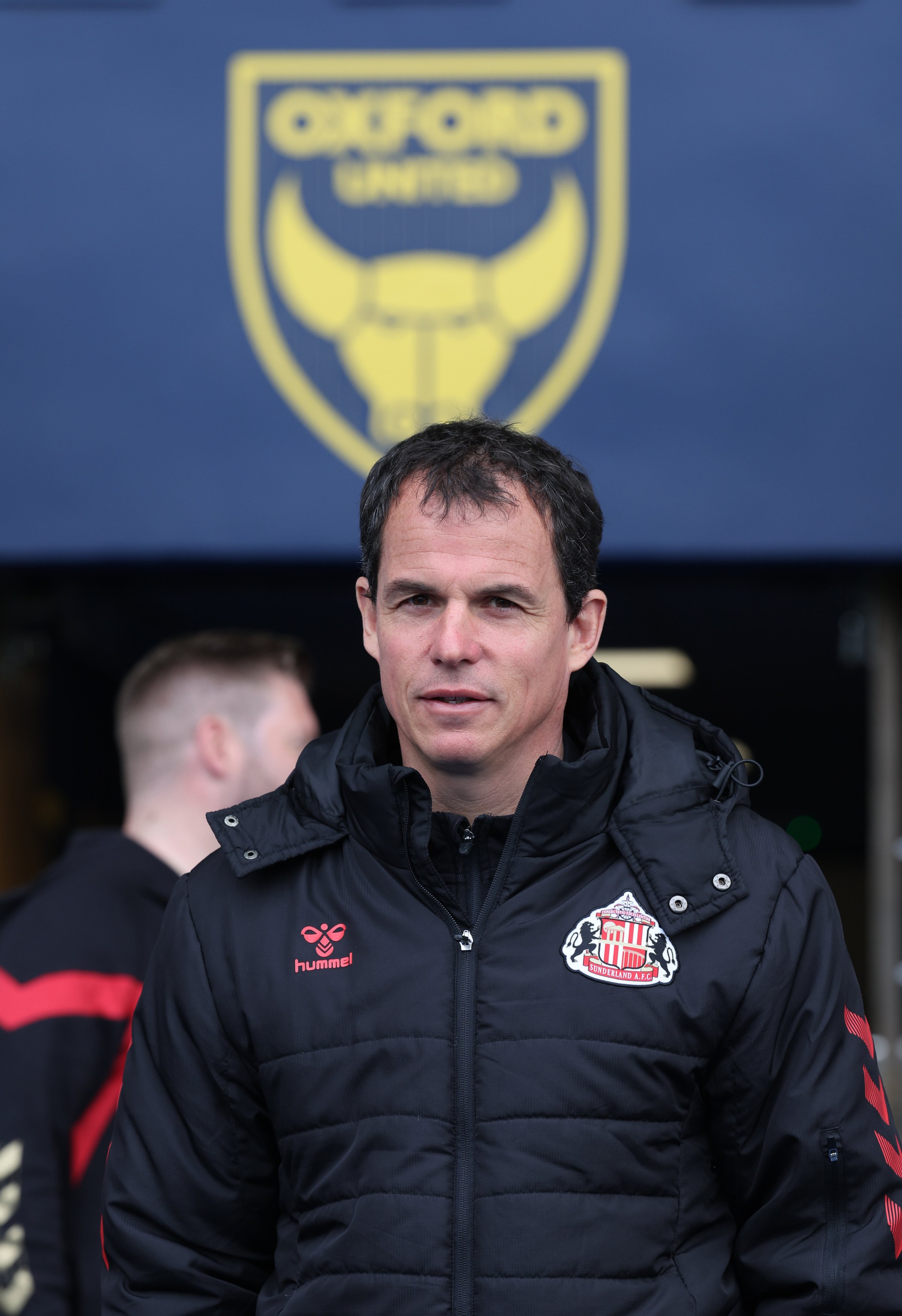 OXFORD, ENGLAND - APRIL 26: Sunderland head coach Régis Le Bris walks into the stadium prior to the Sky Bet Championship match between Oxford United FC and Sunderland AFC at Kassam Stadium on April 26, 2025 in Oxford, England. (Photo by Ian Horrocks/Sunderland AFC via Getty Images)