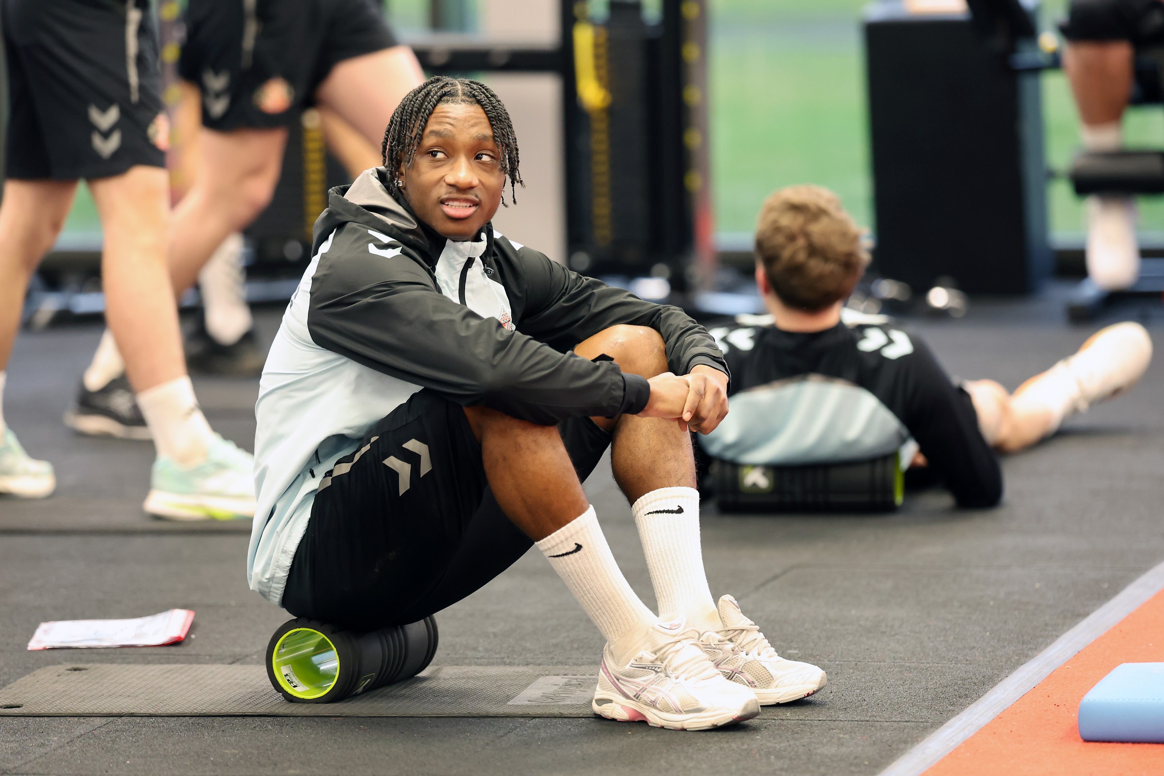 SUNDERLAND, ENGLAND - JANUARY 29: Romaine Mundle in the gym during a training session at The Academy of Light on January 29, 2026 in Sunderland, England. (Photo by Ian Horrocks/Sunderland AFC via Getty Images)
