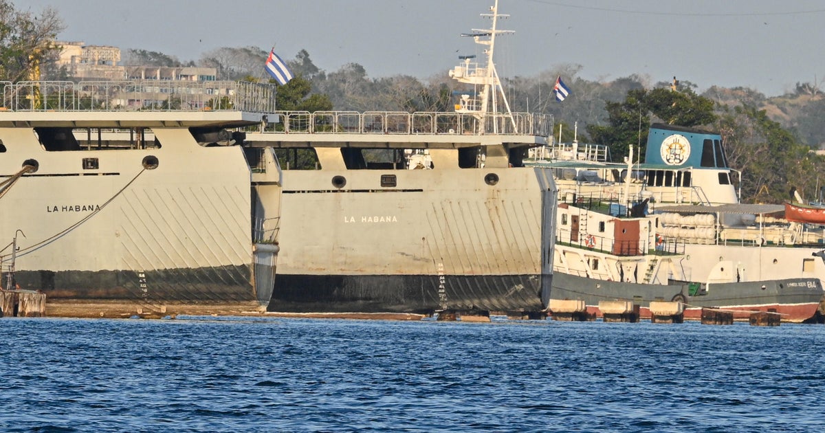 TOPSHOT-CUBA-US-NAVY-COAST GUARD