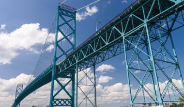 Ambassador Bridge owner reportedly met with federal official hours before Trump's post on Gordie Howe bridge