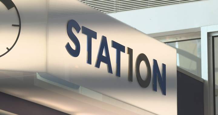 Quebec hair salon ordered to pay $500 to non-binary client - Montreal