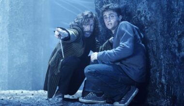 Paramount clinches Warner Bros deal after Netflix walks away - Financial Times