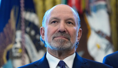 US lawmakers call on Howard Lutnick to step down over ties to Epstein