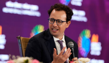 US warns it will axe all Anthropic agreements without Pentagon deal