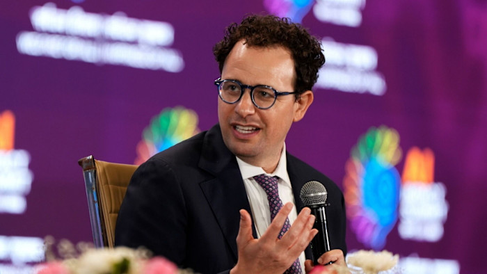 US warns it will axe all Anthropic agreements without Pentagon deal