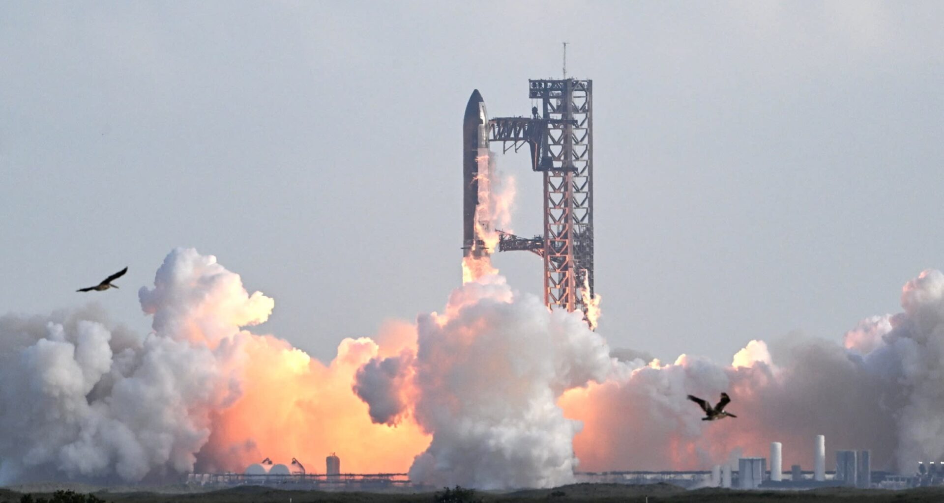 SpaceX buys xAI in $1.25tn deal to unite crucial parts of Elon Musk’s empire - Financial Times