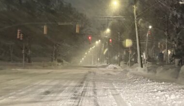Metro Shut Down: Storm Could Drop 60 cm of Snow