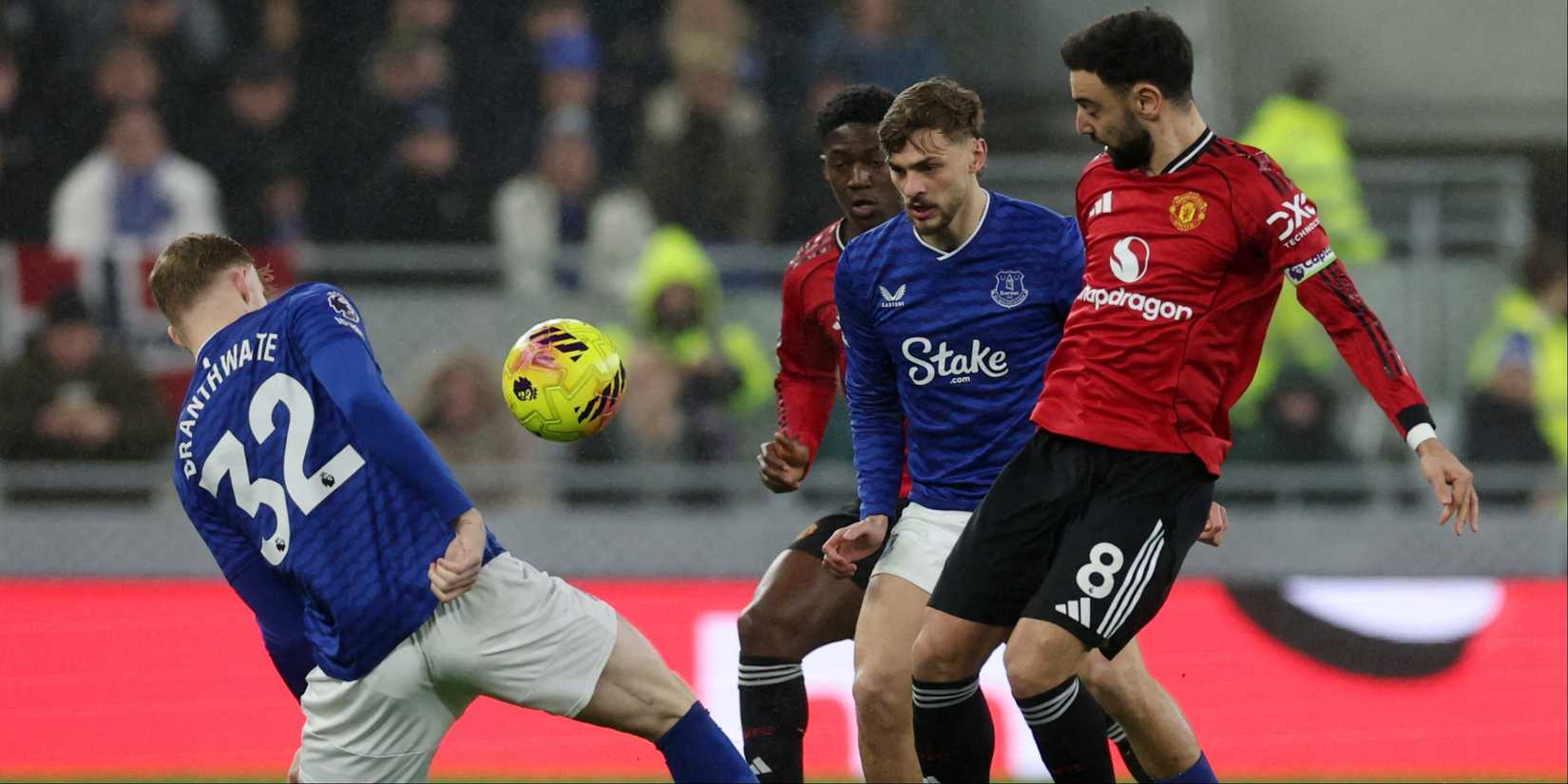 Kobbie-Mainoo-Everton-Man-Utd