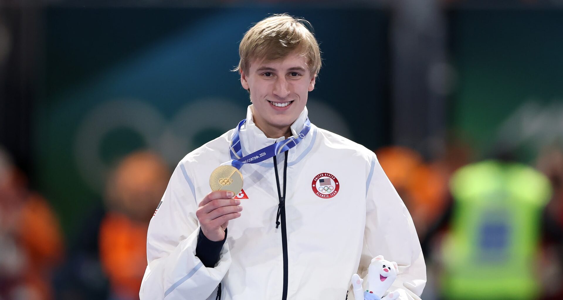 Jordan Stolz skates Olympic record in 1000m, clinches first gold