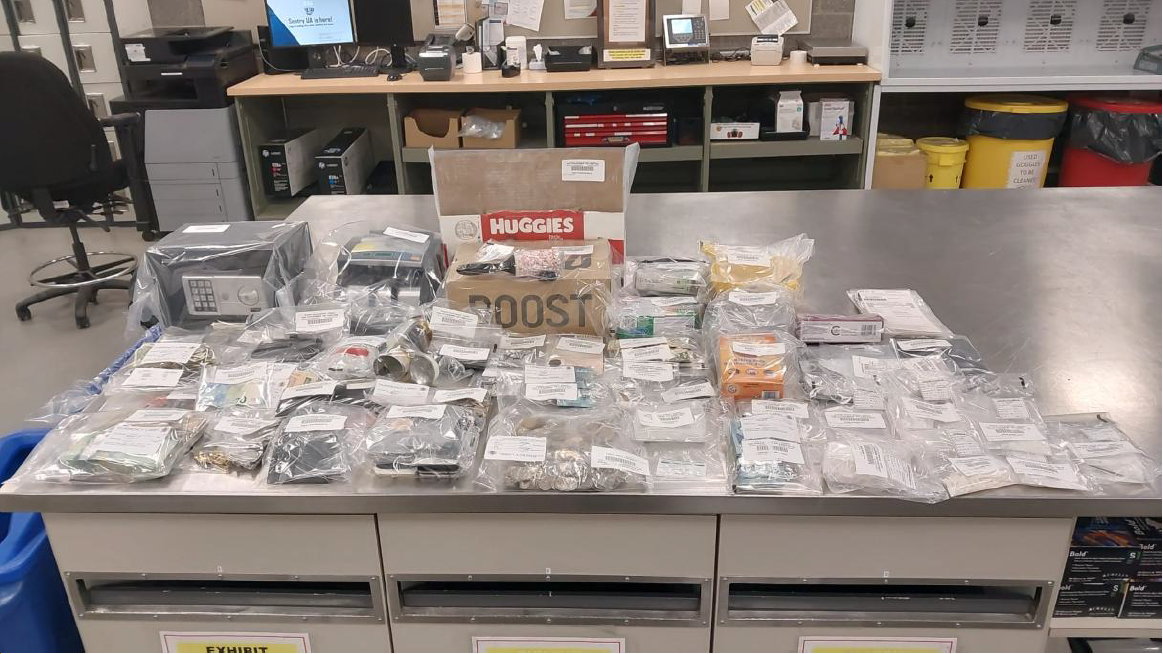 Calgary couple arrested, face charges after NW drug bust