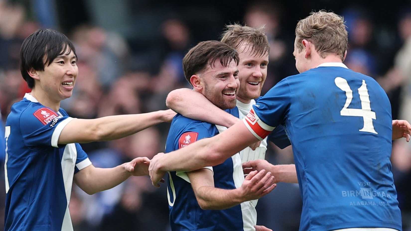 Patrick Roberts scores for Birmingham City vs Leeds United