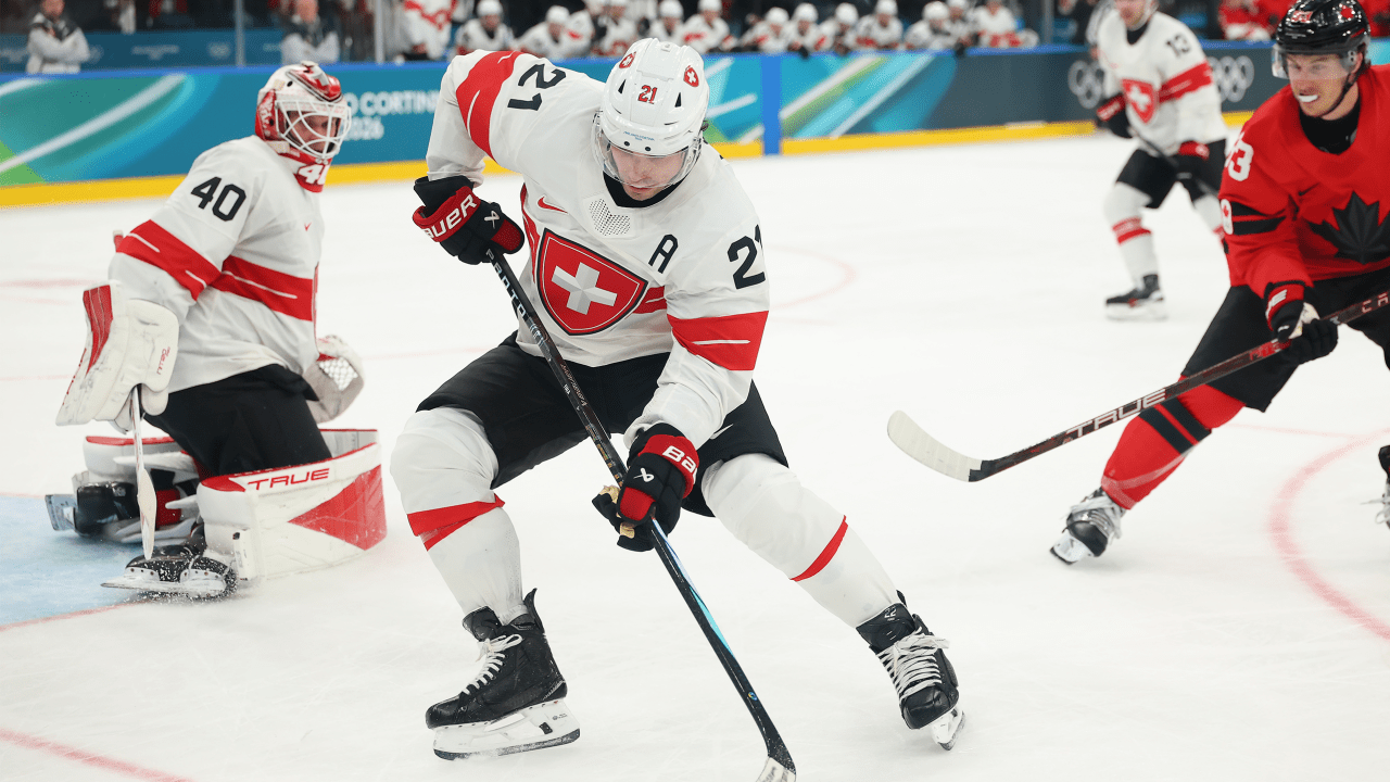 Fiala to miss rest of regular season for Kings with leg fractures