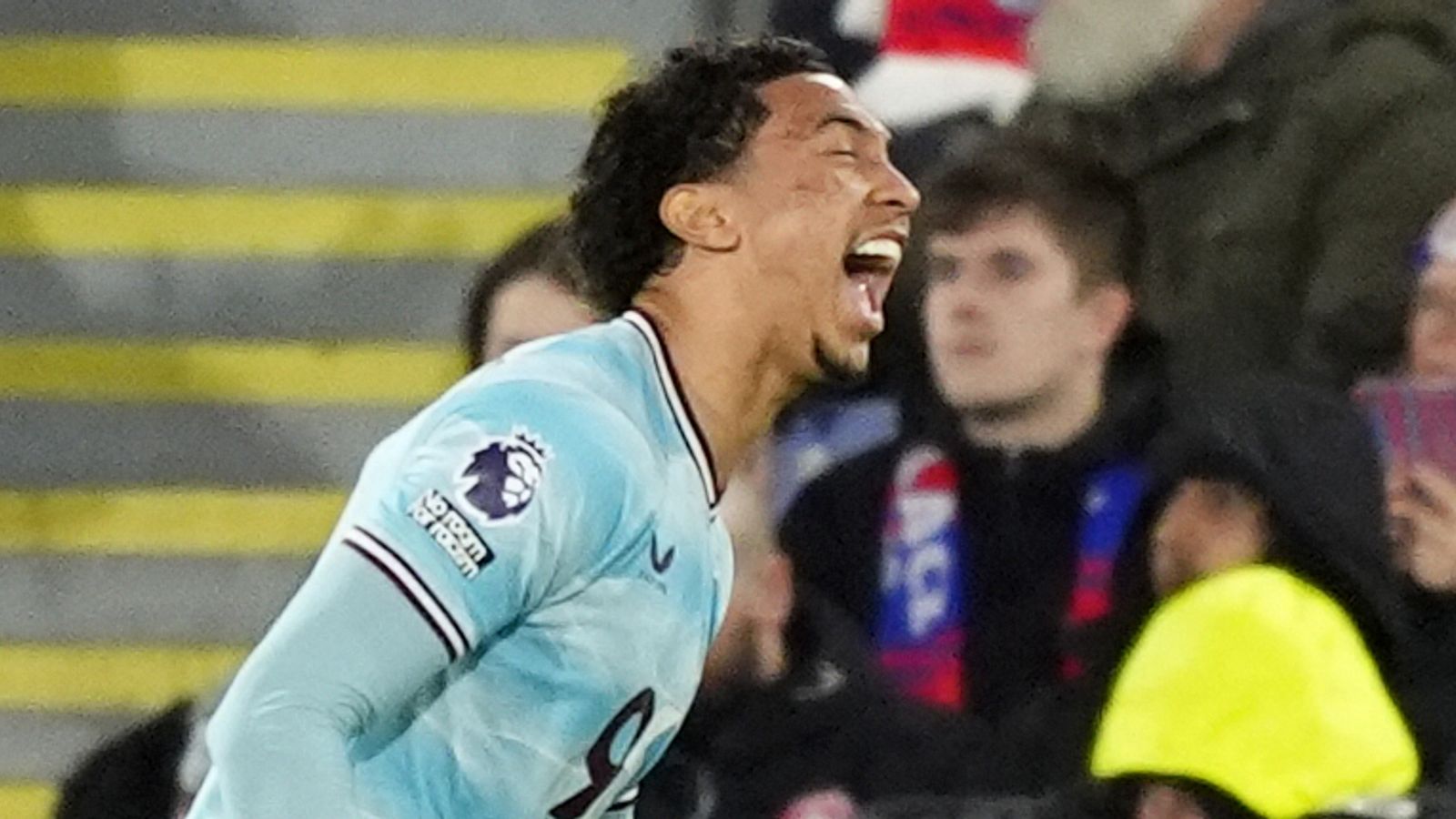 Crystal Palace 2-3 Burnley: Clarets end 16-match winless run with incredible comeback victory at Selhurst Park | Football News