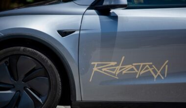 Tesla Robotaxis Reportedly Crashing at a Rate That's 4x Higher Than Humans