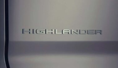 The Toyota Highlander Just Went Electric