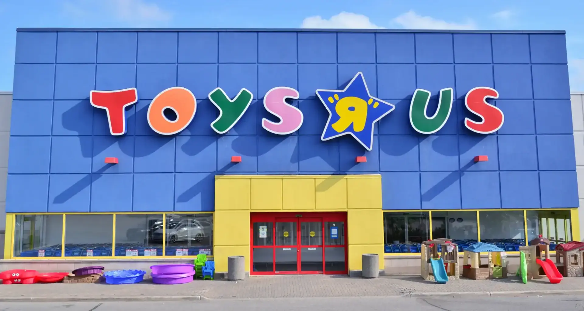 Toronto Toys “R” Us closure highlights Canada’s shrinking big-box toy retail scene