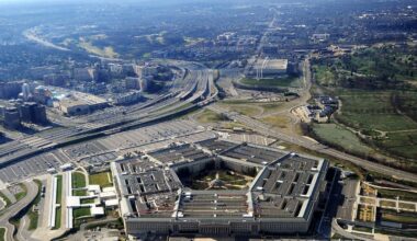 Hegseth threatens to cancel Anthropic’s DOD contract : NPR