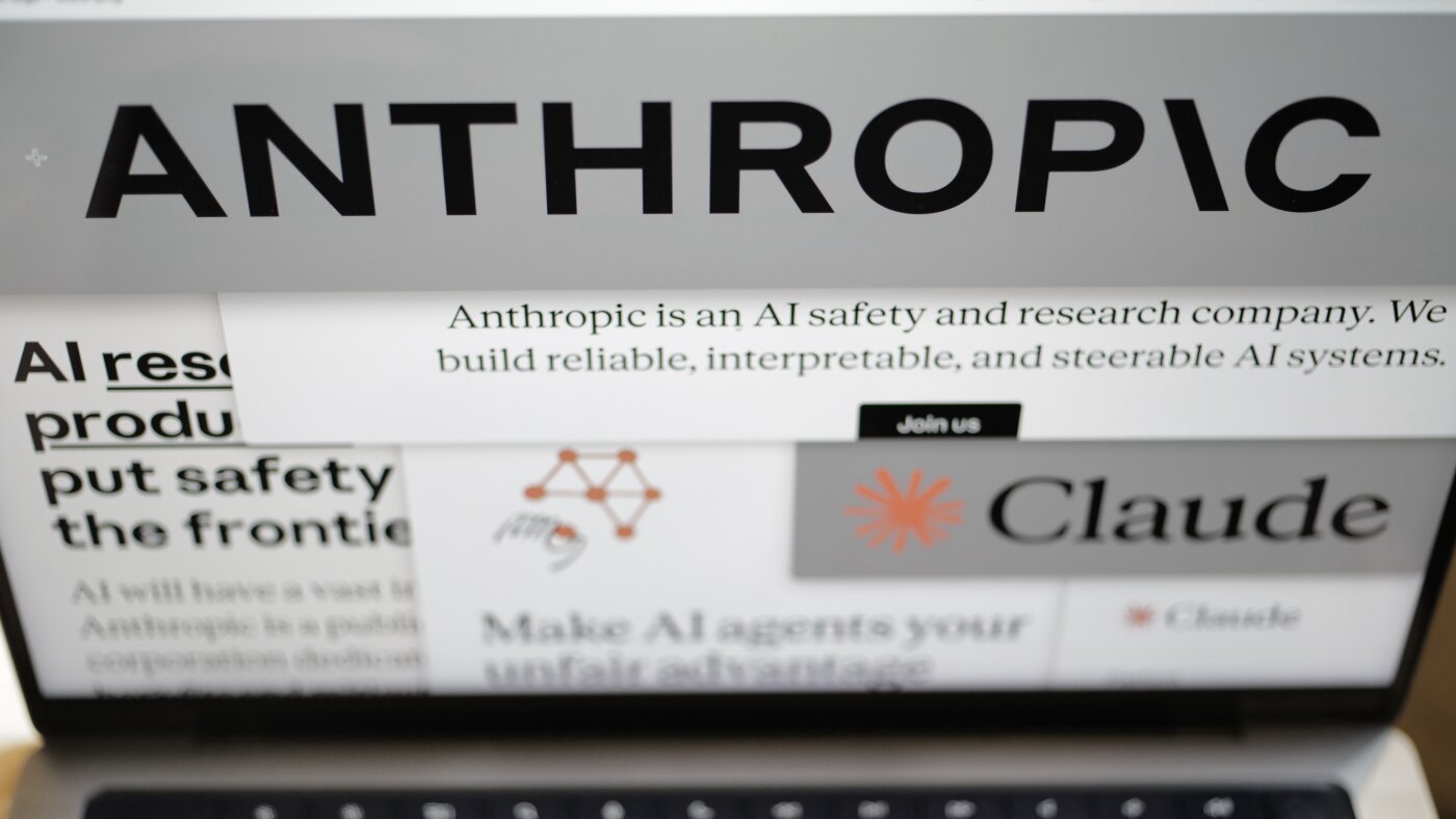 Deadline looms in AI fight between Anthropic and the Pentagon : NPR