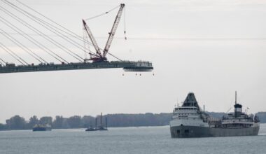 Trump can amend permit for US-Canada bridge, White House says