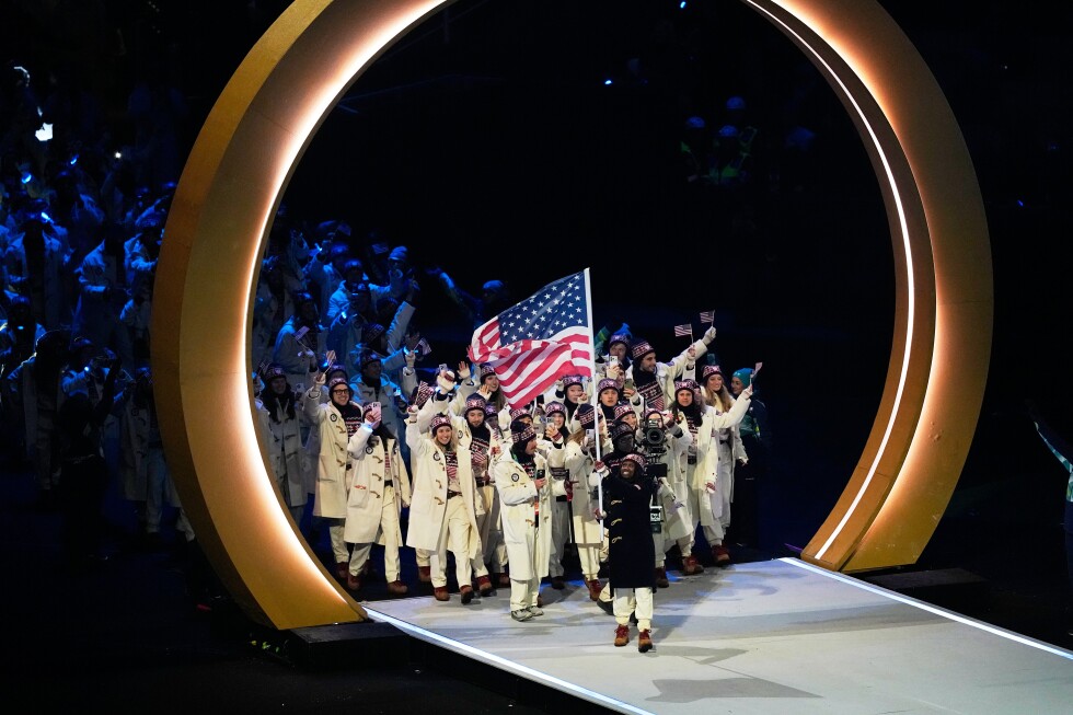 Cheers for Team USA turn to jeers for Vance at Milan Cortina opening ceremony