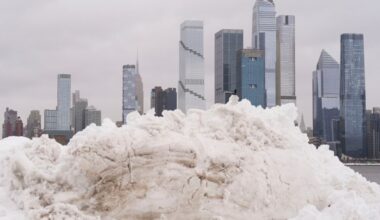 Northeast US digs out from brutal snowstorm