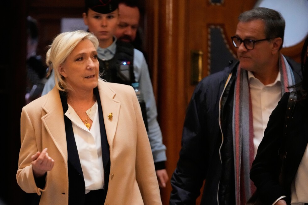 France's Le Pen won't run in 2027 if she has to wear an electronic bracelet