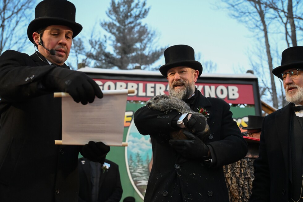Groundhog Day live updates: Punxsutawney Phil sees his shadow, 6 more weeks of winter