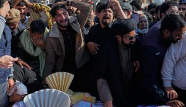 Pakistani security forces arrest 4 suspects in deadly mosque bombing