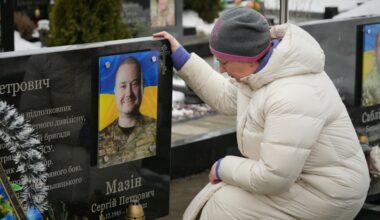 Zelenskyy says Putin has 'not broken' Ukrainians on 4th anniversary of the war