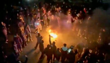 Protests persist at Iranian colleges as US military threat looms