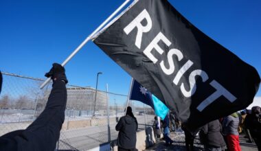 Live updates: Partial government shutdown continues amid ICE debates